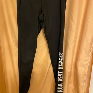 RUN REST REPEAT LEGGINGS
